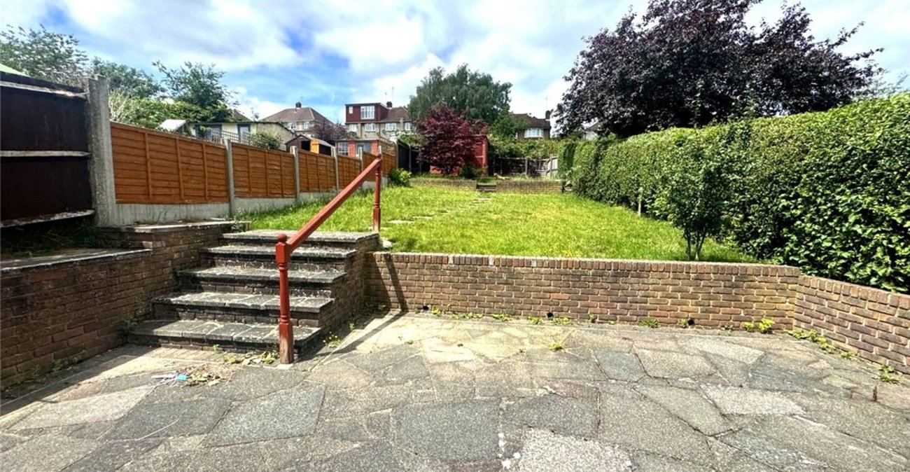 2 bedroom bungalow for sale in South Orpington | Robinson Jackson