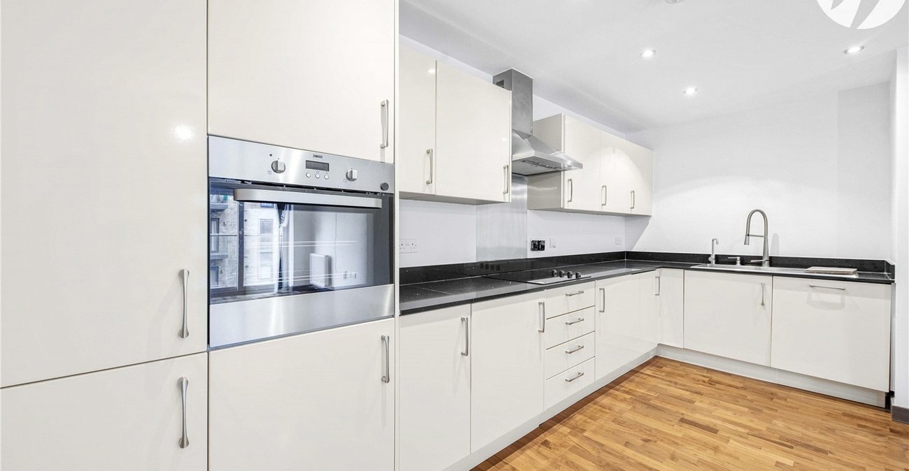 3 bedroom property for sale in Dartford | Robinson Jackson