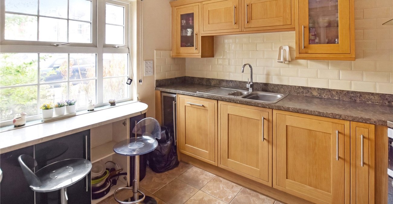 3 bedroom house for sale in Dartford | Robinson Jackson