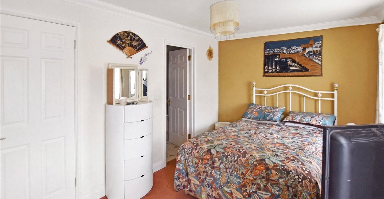 3 bedroom house for sale in Dartford | Robinson Jackson