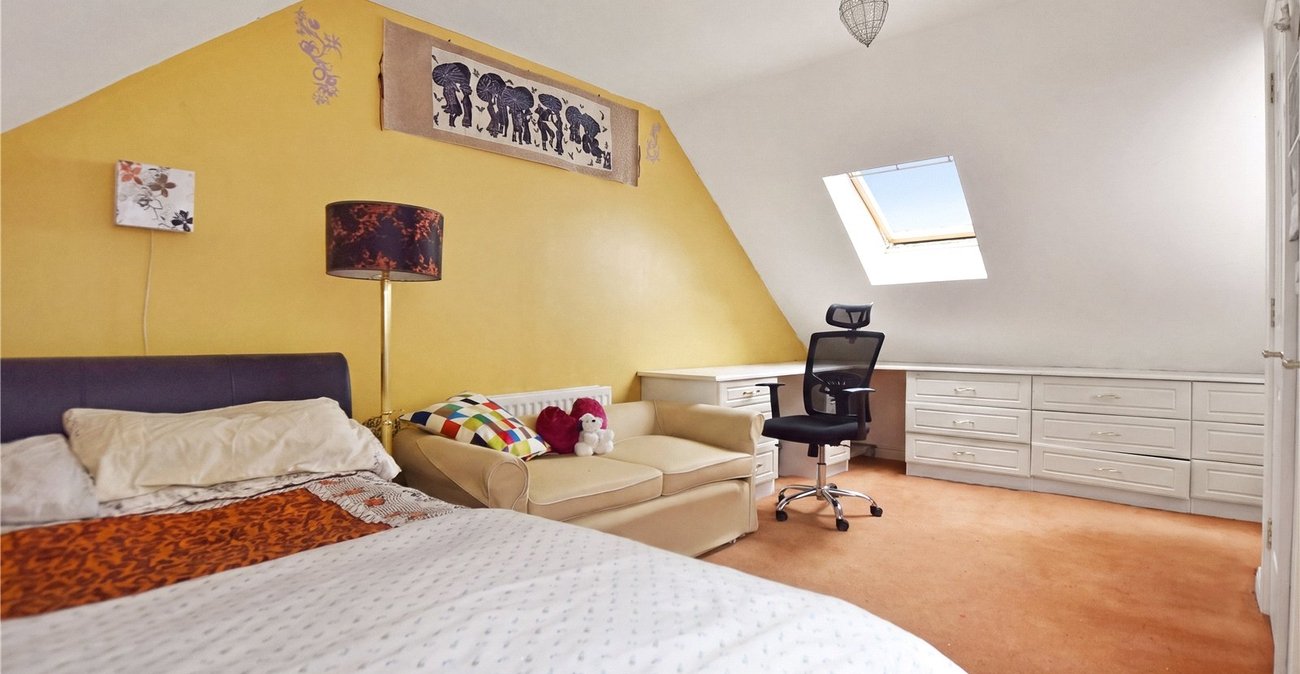 3 bedroom house for sale in Dartford | Robinson Jackson