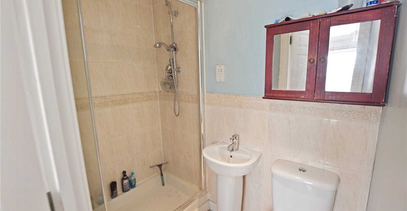 3 bedroom house for sale in Dartford | Robinson Jackson