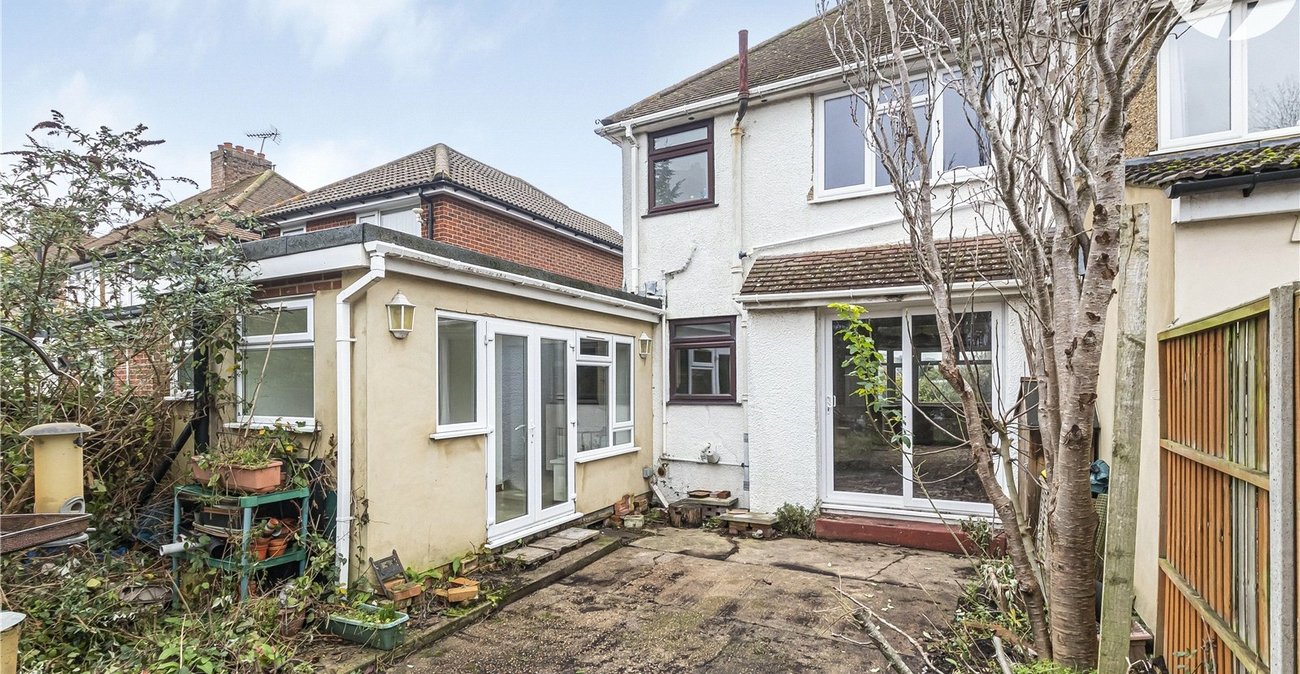 3 bedroom house for sale in Swanley | Robinson Jackson