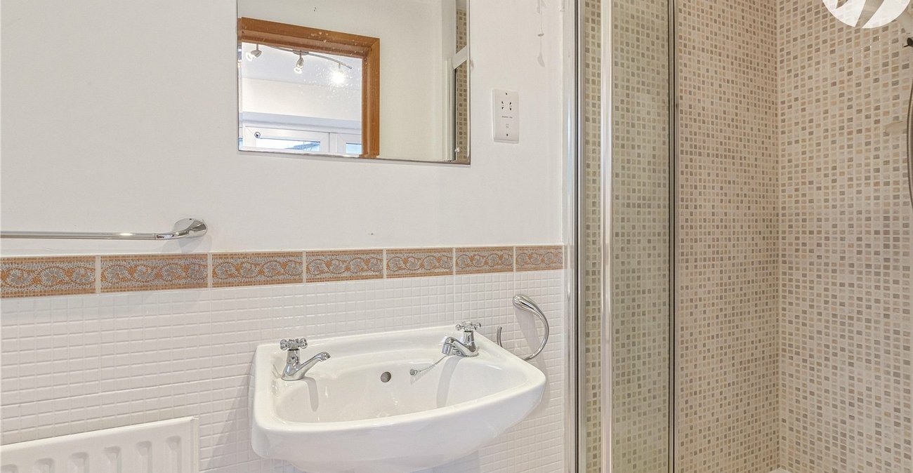 3 bedroom house for sale in Swanley | Robinson Jackson