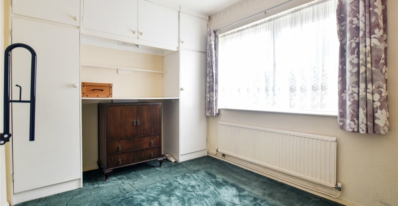 3 bedroom bungalow for sale in Bexley | Robinson Jackson