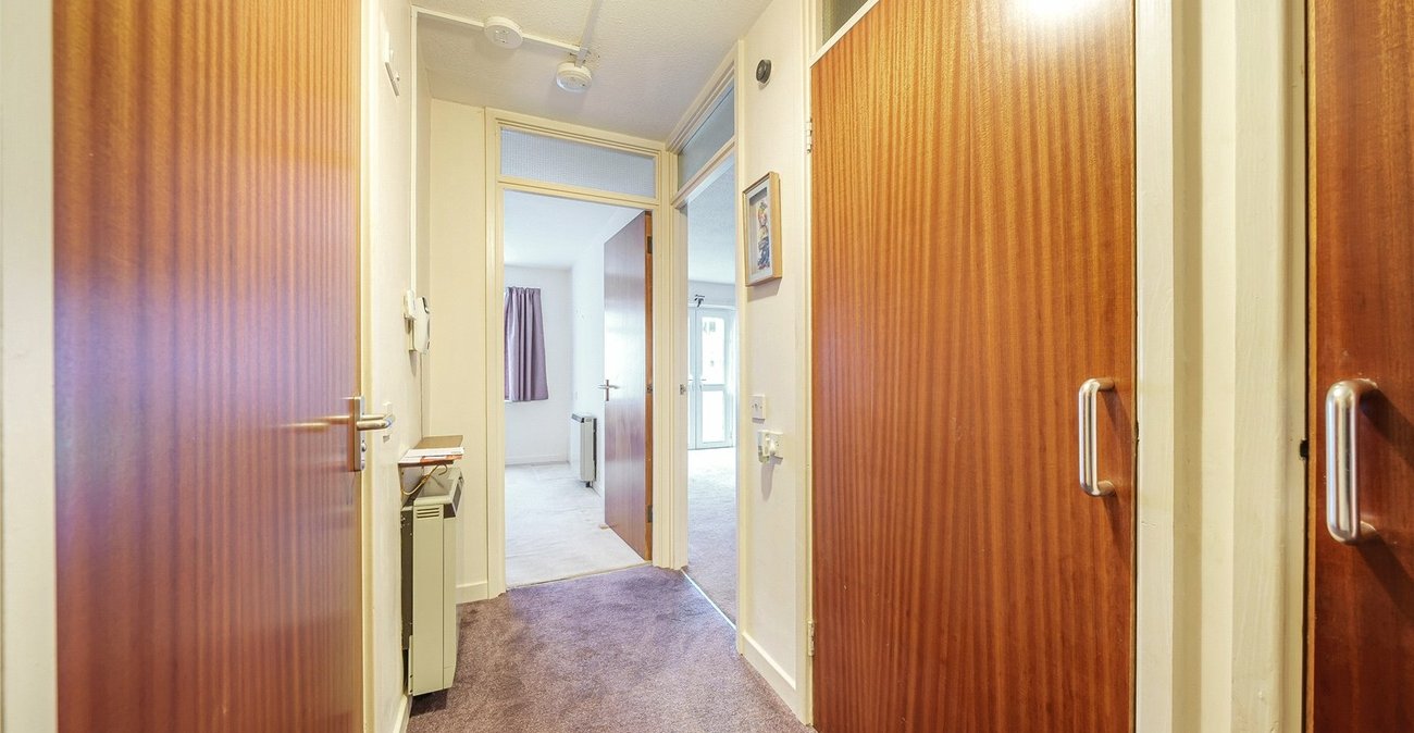 1 bedroom property for sale in Bromley | Robinson Jackson