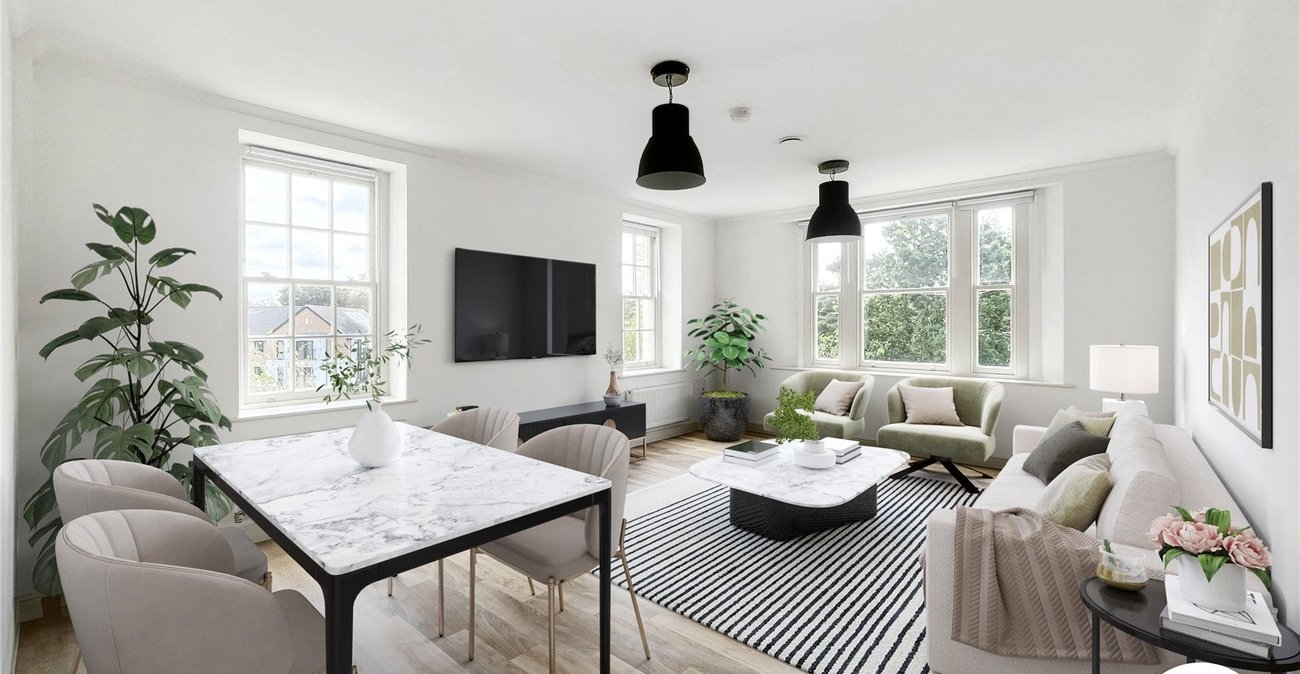2 bedroom property for sale in Leybourne | Robinson Michael & Jackson