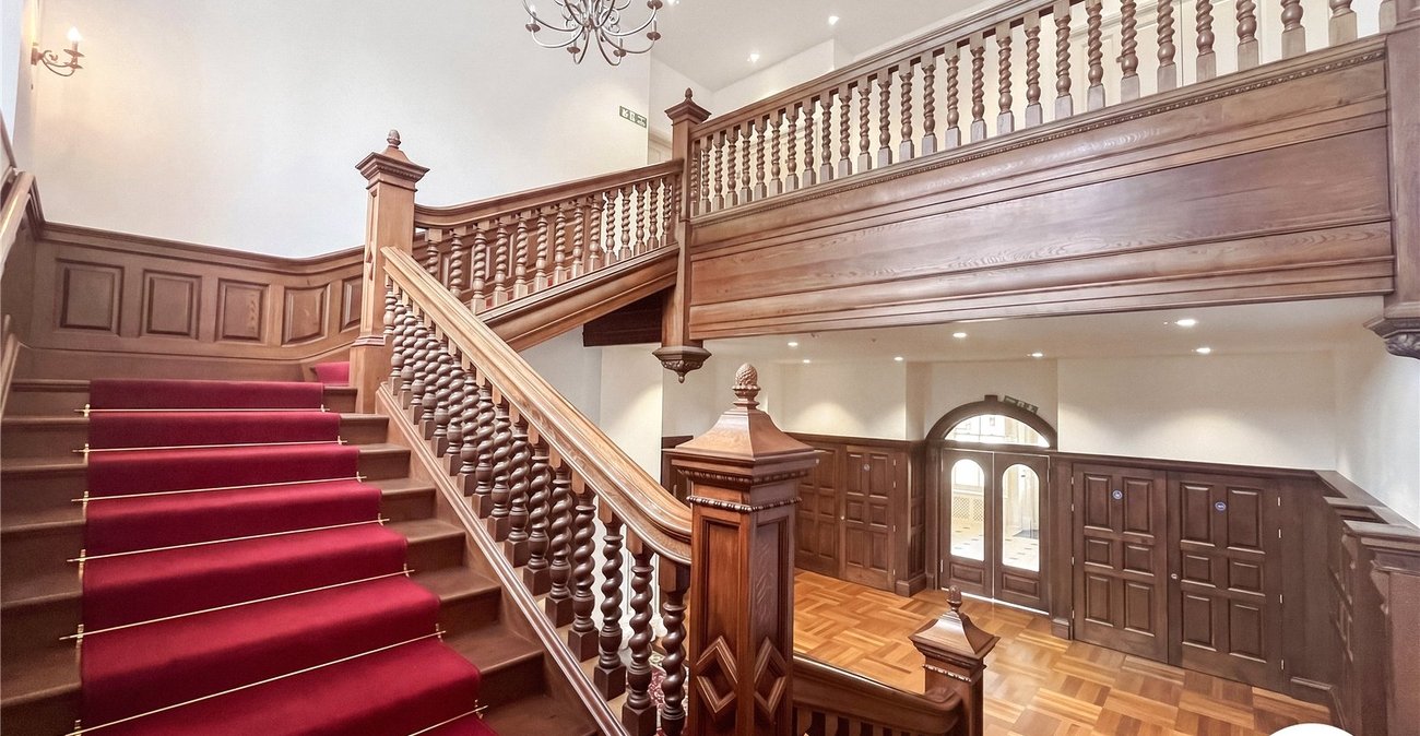 2 bedroom property for sale in Leybourne | Robinson Michael & Jackson