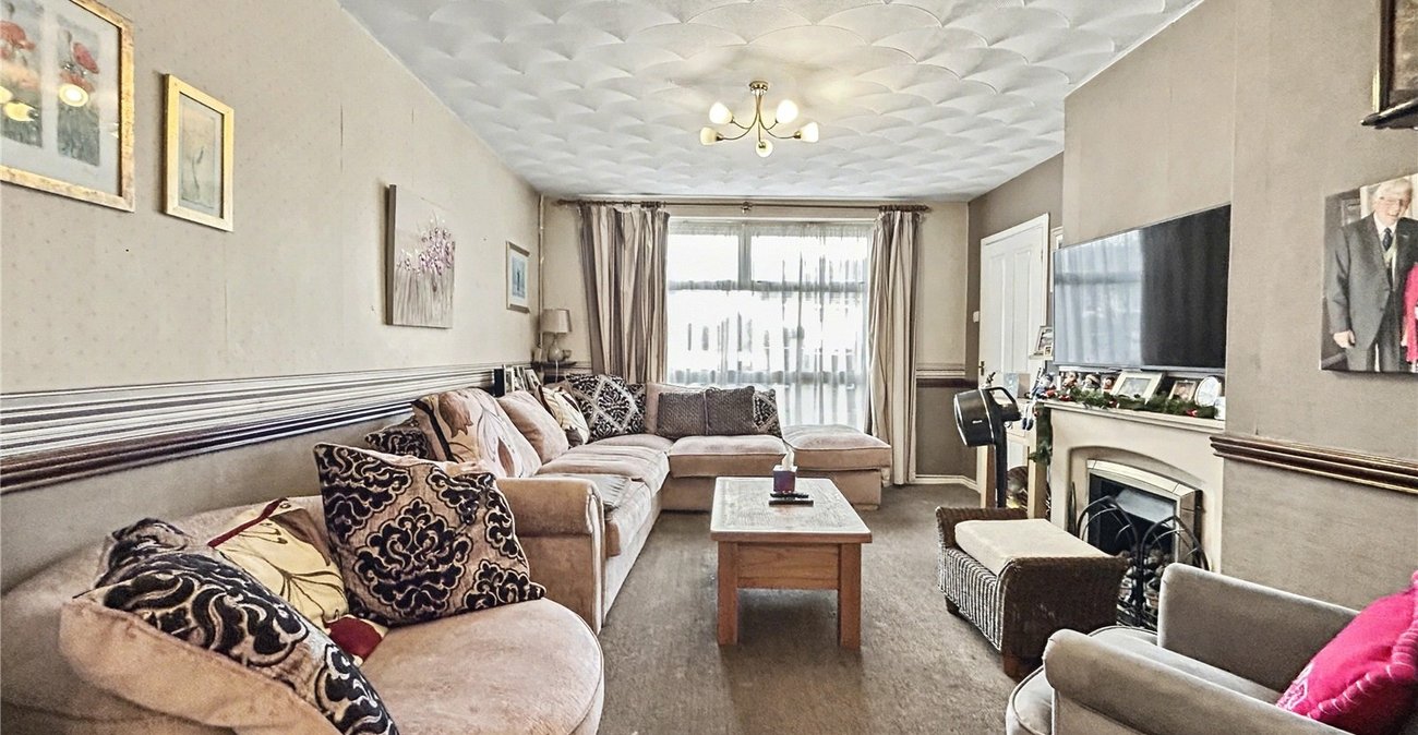 4 bedroom house for sale in Twydall | Robinson Michael & Jackson