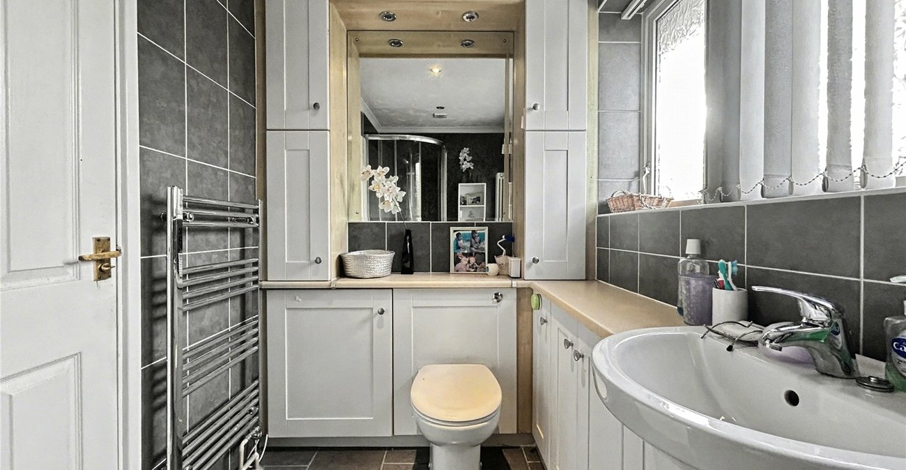 4 bedroom house for sale in Twydall | Robinson Michael & Jackson