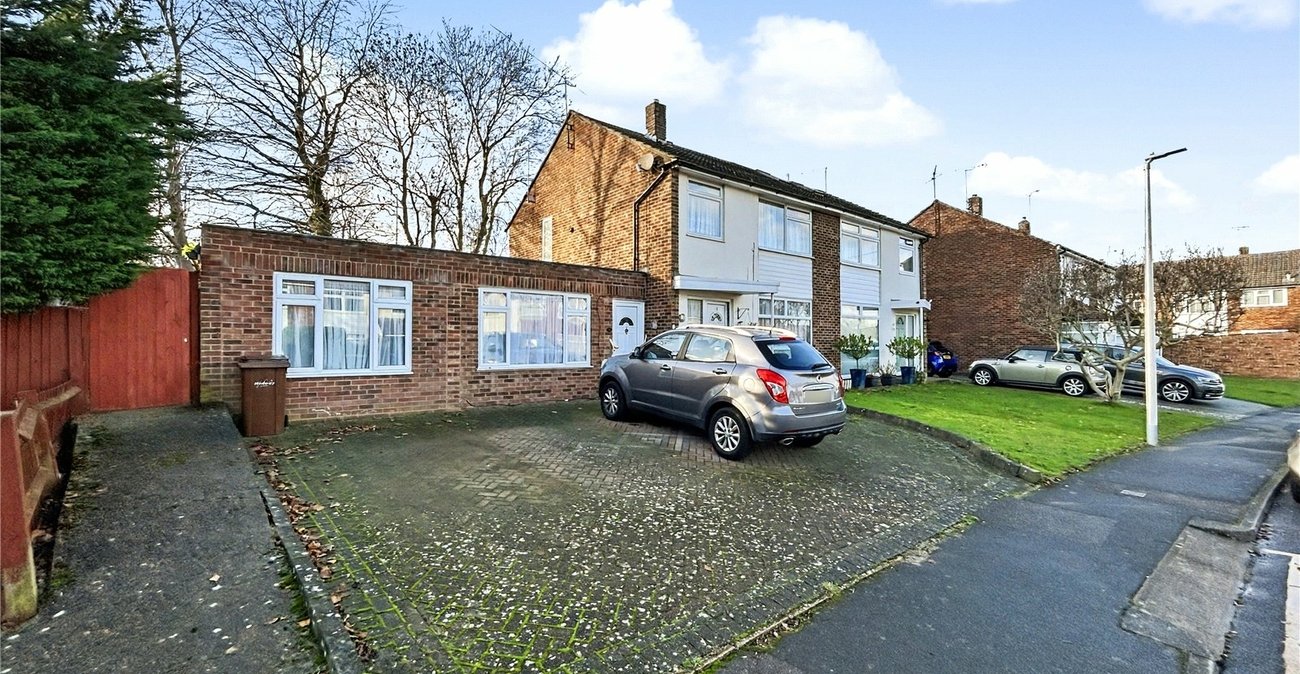 4 bedroom house for sale in Twydall | Robinson Michael & Jackson