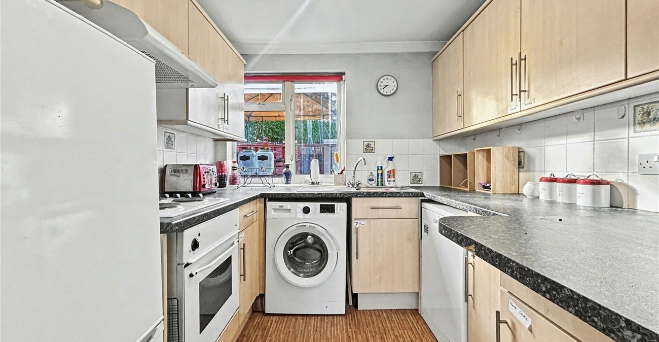 4 bedroom house for sale in Twydall | Robinson Michael & Jackson