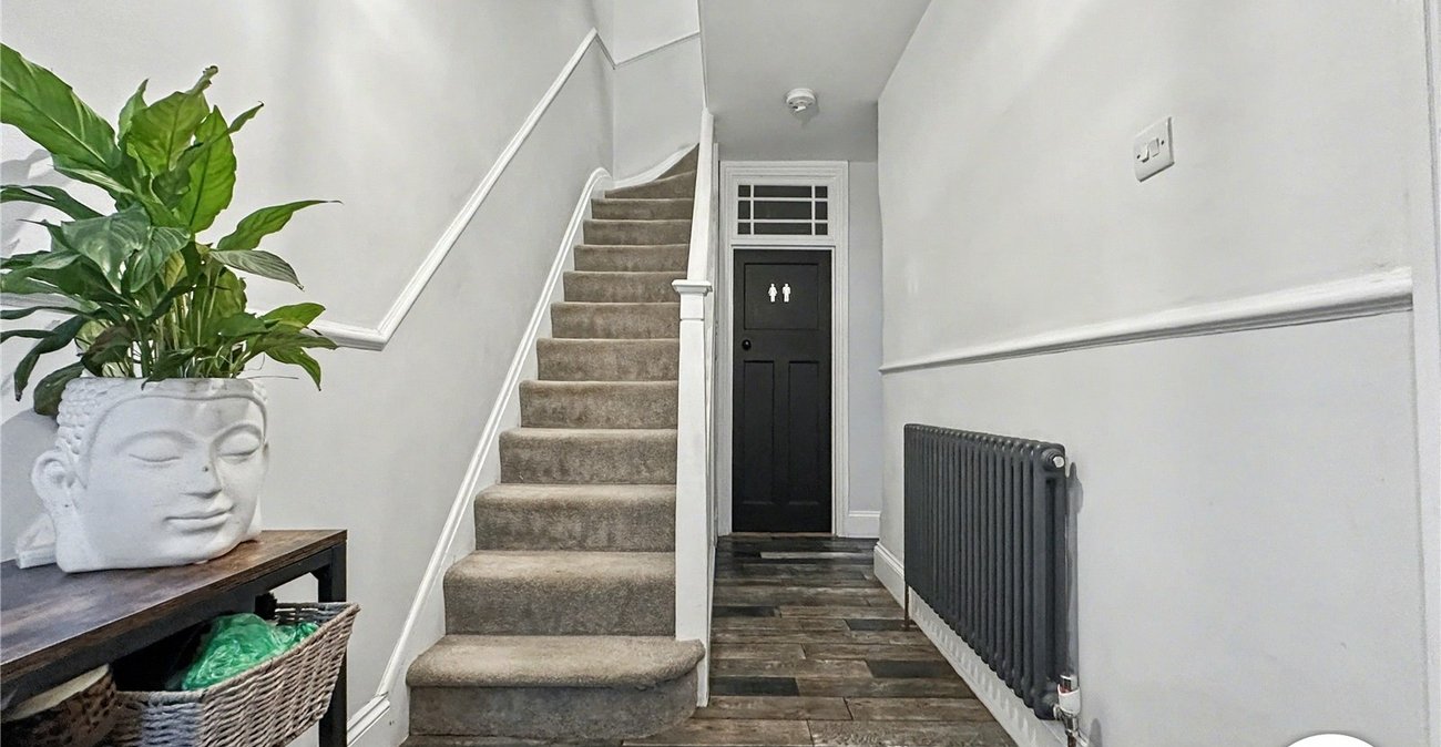 3 bedroom house for sale in Rochester | Robinson Michael & Jackson