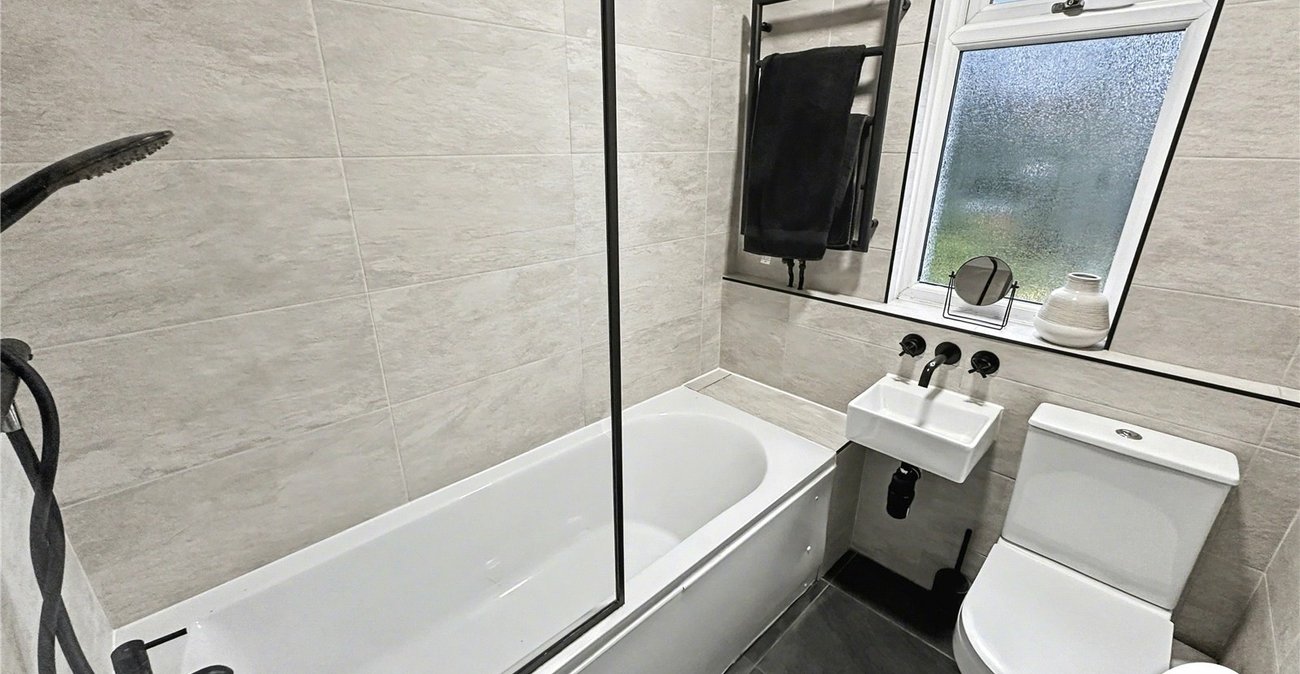 3 bedroom house for sale in Rochester | Robinson Michael & Jackson