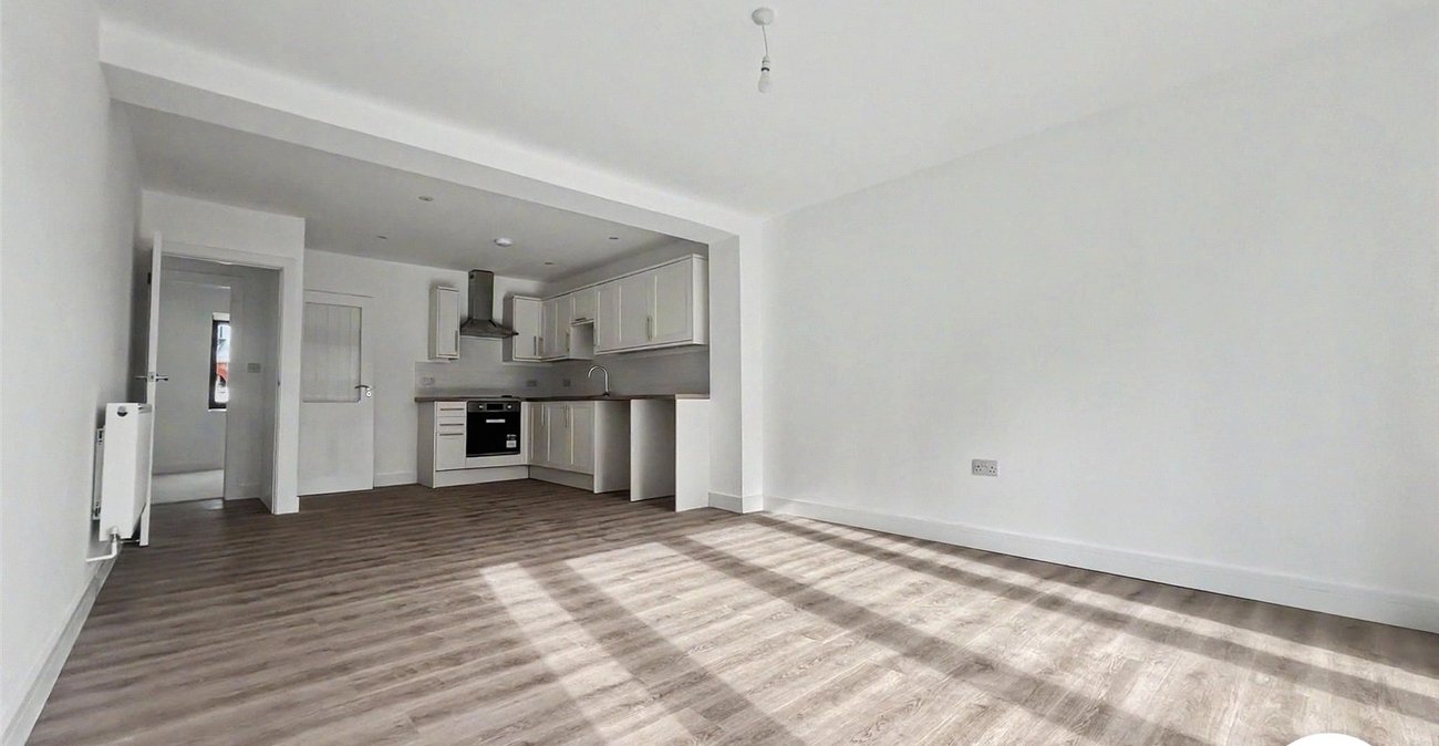 3 bedroom bungalow for sale in Rochester | Robinson Michael & Jackson