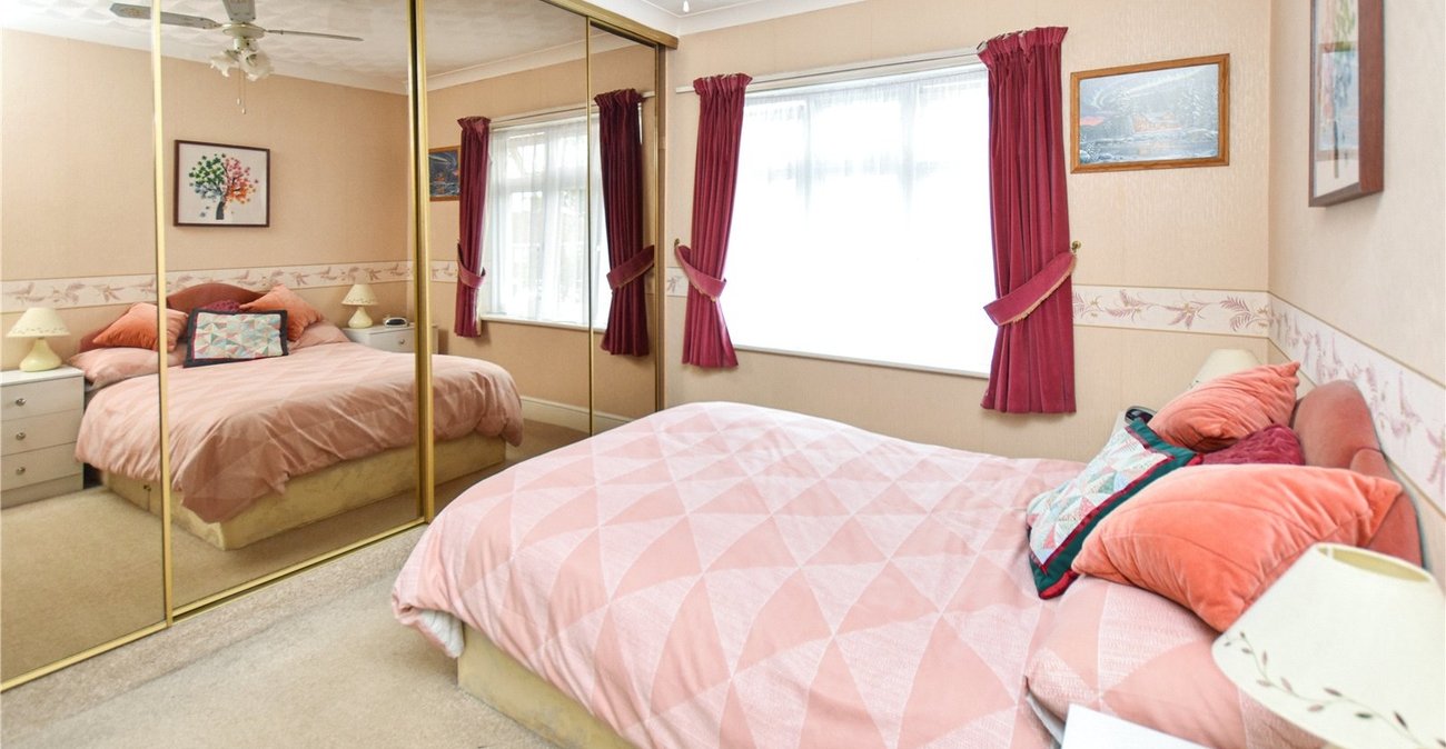 5 bedroom house for sale in Bexleyheath | Robinson Jackson