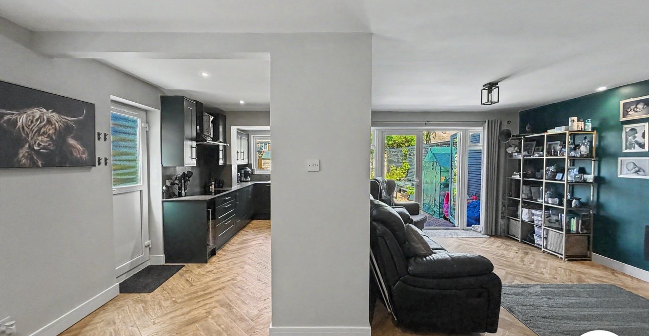 4 bedroom house for sale in Walderslade | Robinson Michael & Jackson