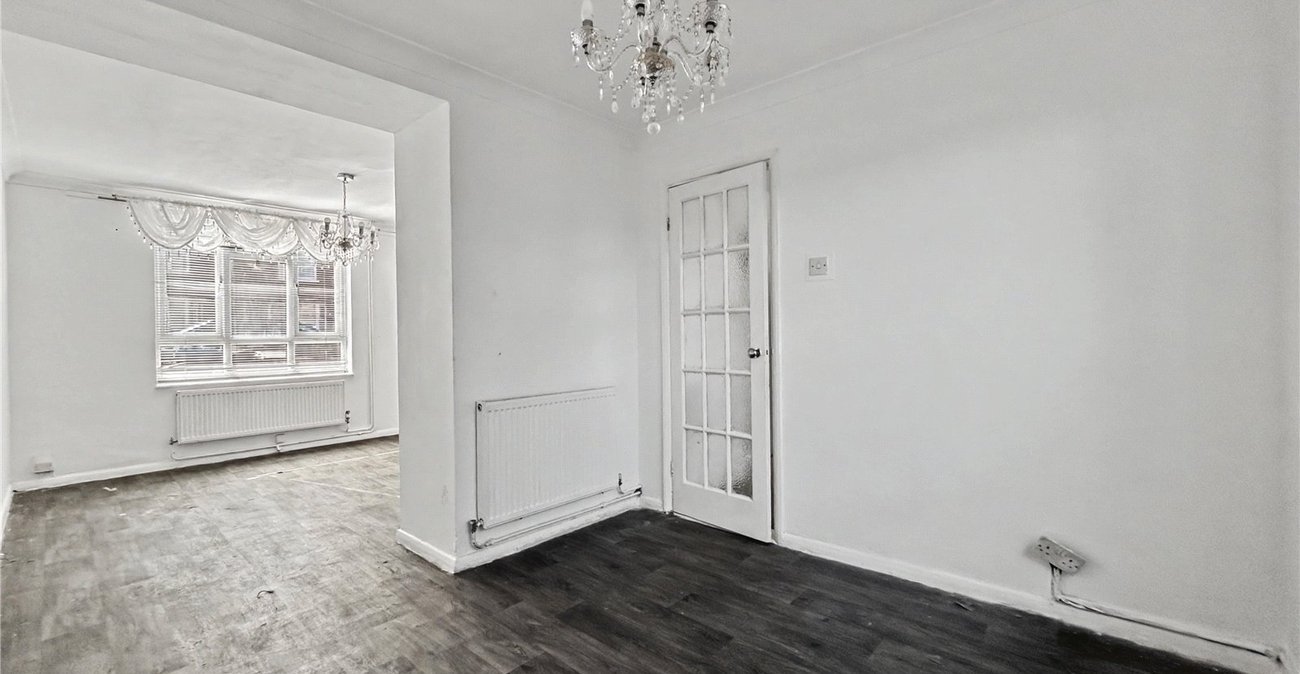 2 bedroom house for sale in Rainham | Robinson Michael & Jackson