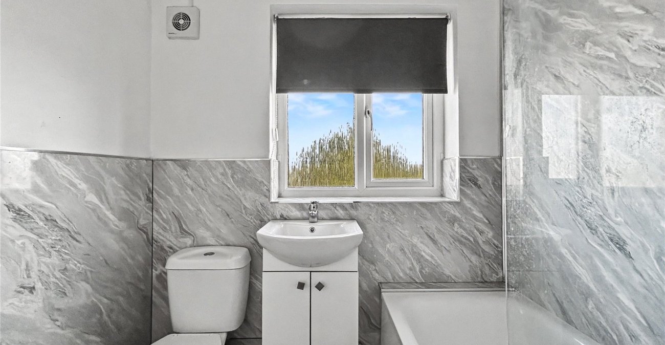 2 bedroom house for sale in Rainham | Robinson Michael & Jackson