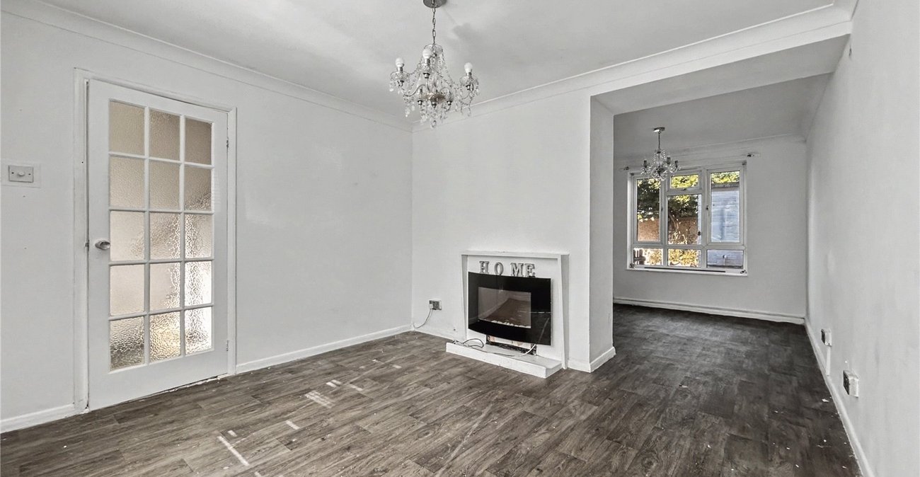 2 bedroom house for sale in Rainham | Robinson Michael & Jackson