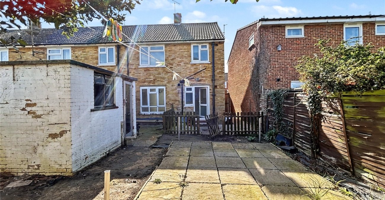 2 bedroom house for sale in Rainham | Robinson Michael & Jackson