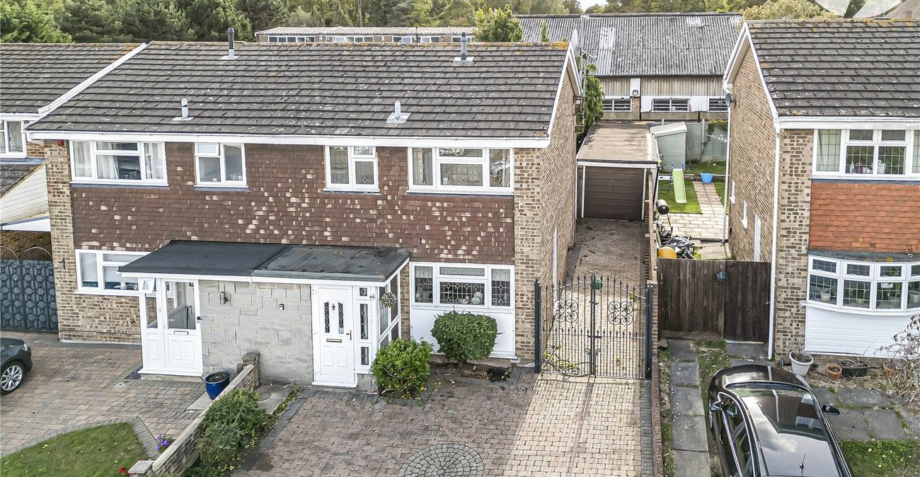 3 bedroom house for sale in West Dartford | Robinson Jackson