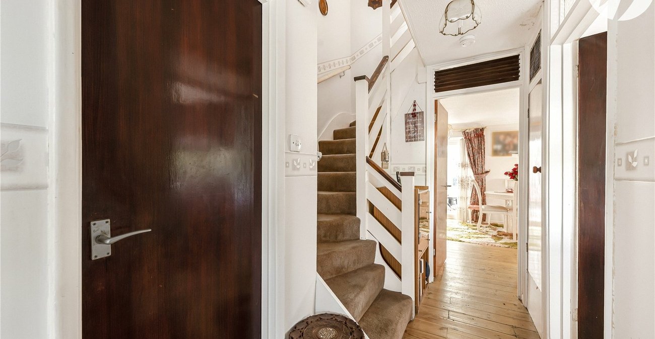 3 bedroom house for sale in West Dartford | Robinson Jackson