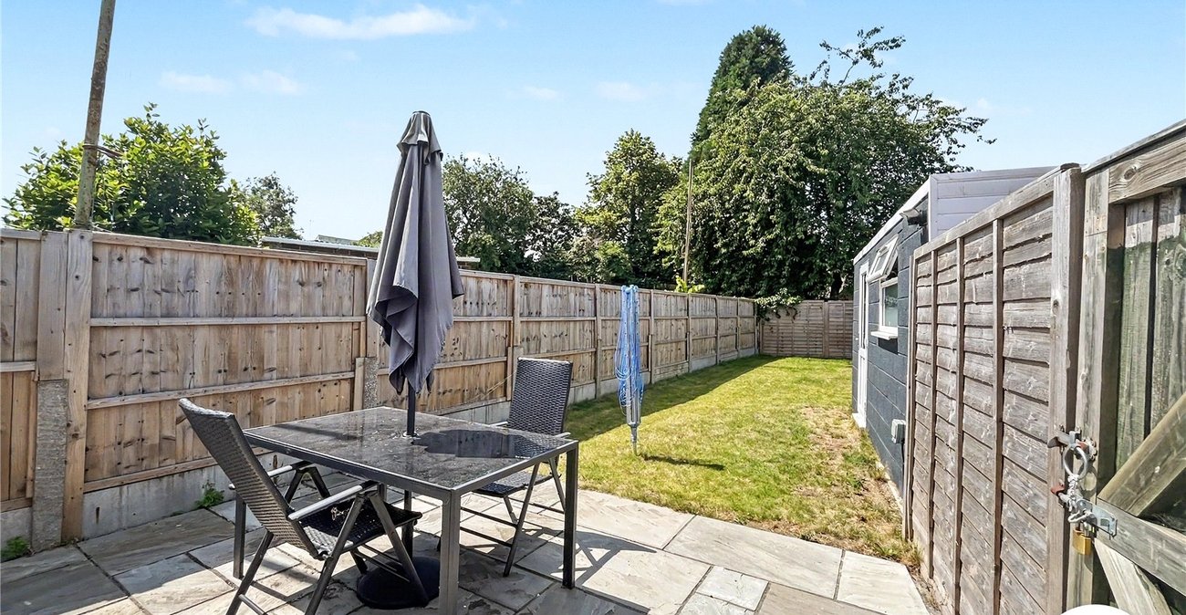 2 bedroom bungalow for sale in Sittingbourne | Robinson Michael & Jackson
