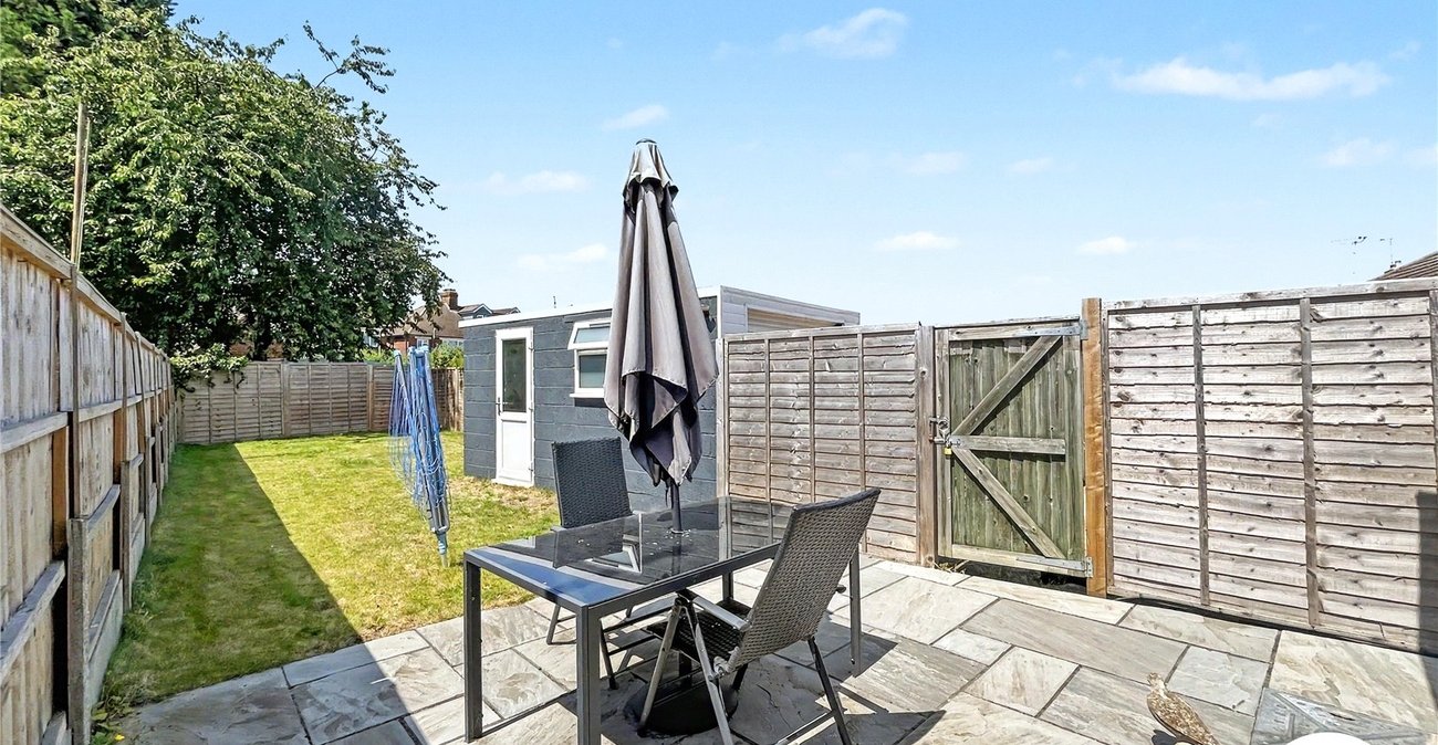 2 bedroom bungalow for sale in Sittingbourne | Robinson Michael & Jackson