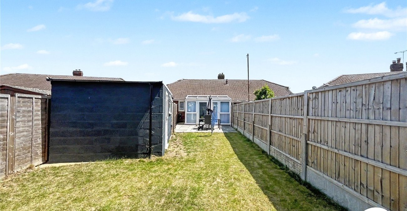 2 bedroom bungalow for sale in Sittingbourne | Robinson Michael & Jackson