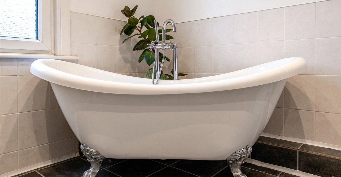 3 bedroom property for sale in Gravesend | Robinson Michael & Jackson