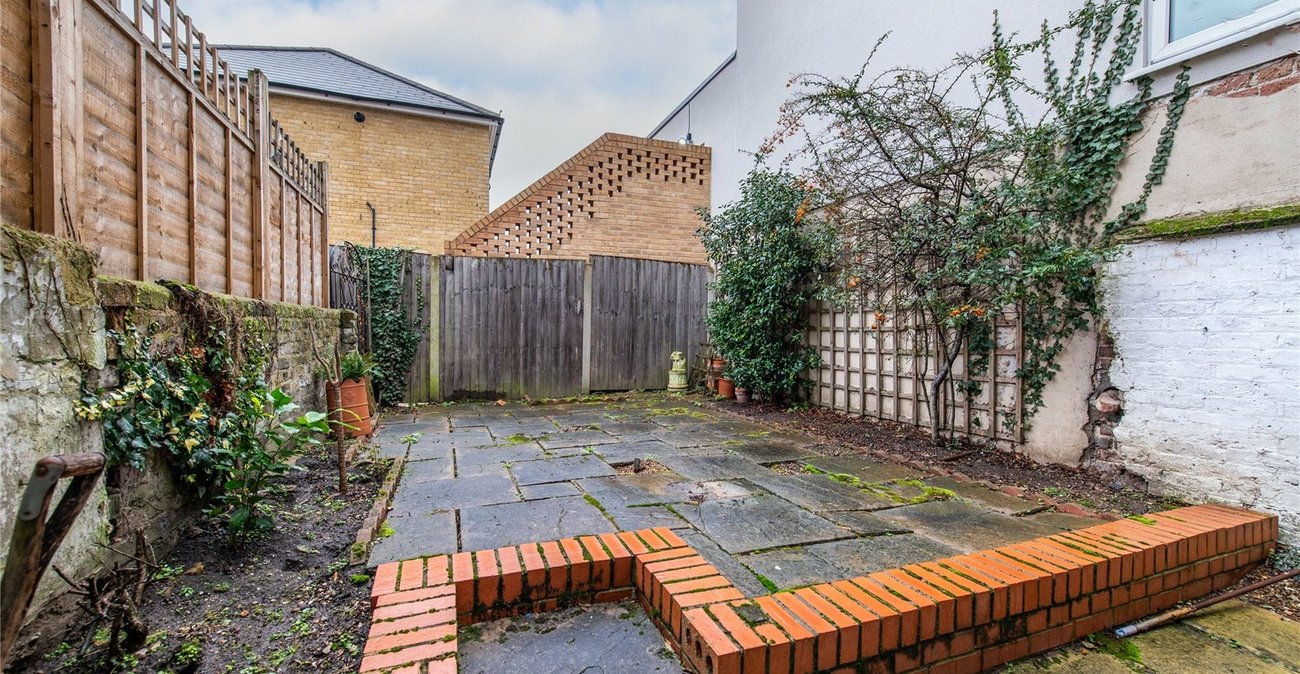 3 bedroom property for sale in Gravesend | Robinson Michael & Jackson