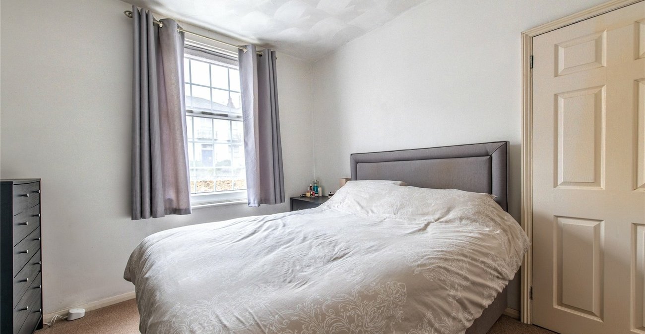 3 bedroom property for sale in Gravesend | Robinson Michael & Jackson