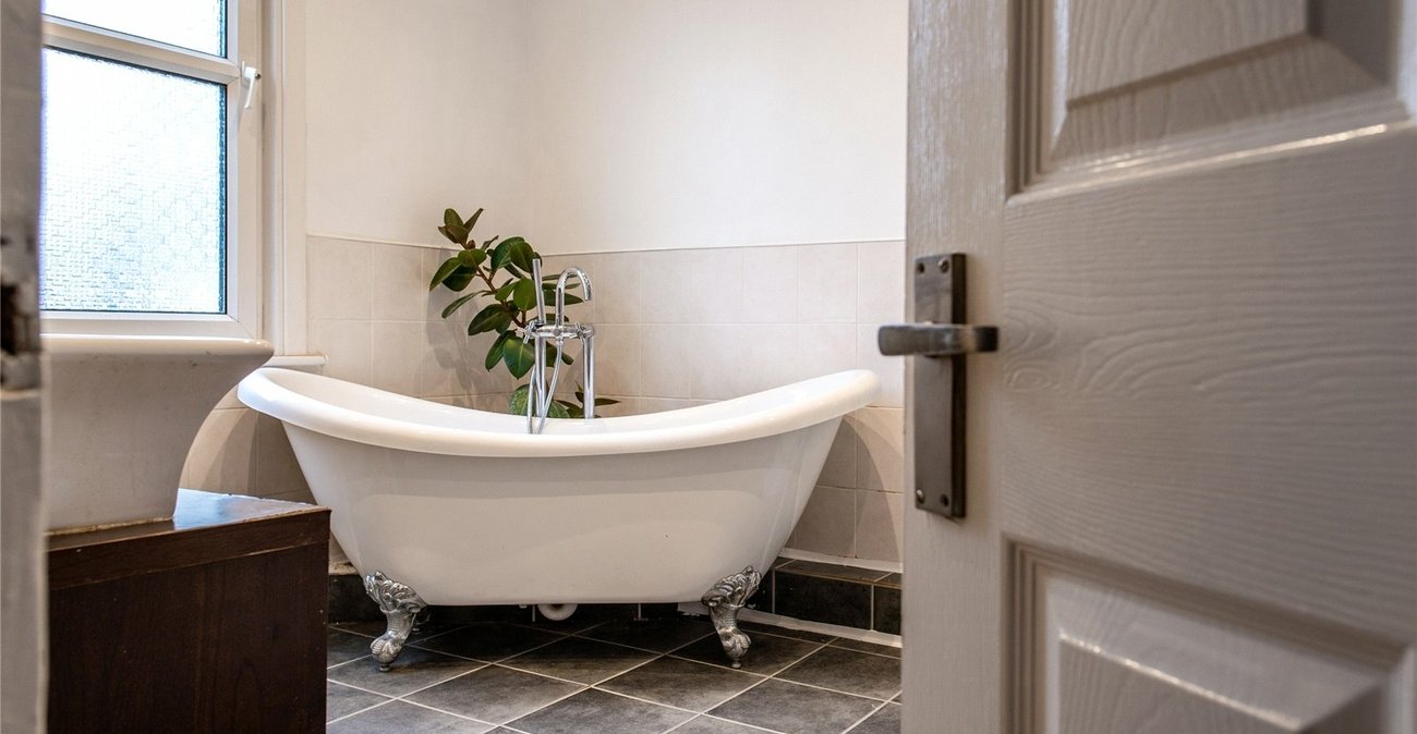 3 bedroom property for sale in Gravesend | Robinson Michael & Jackson