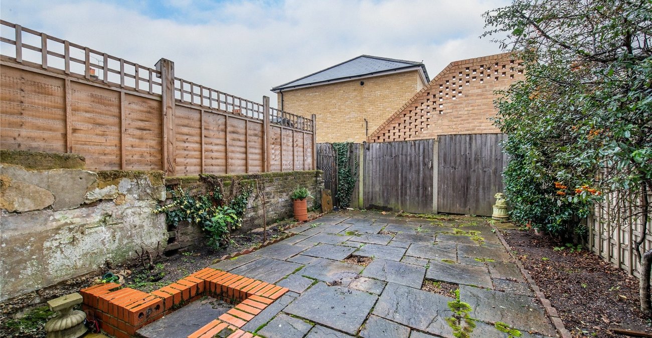 3 bedroom property for sale in Gravesend | Robinson Michael & Jackson