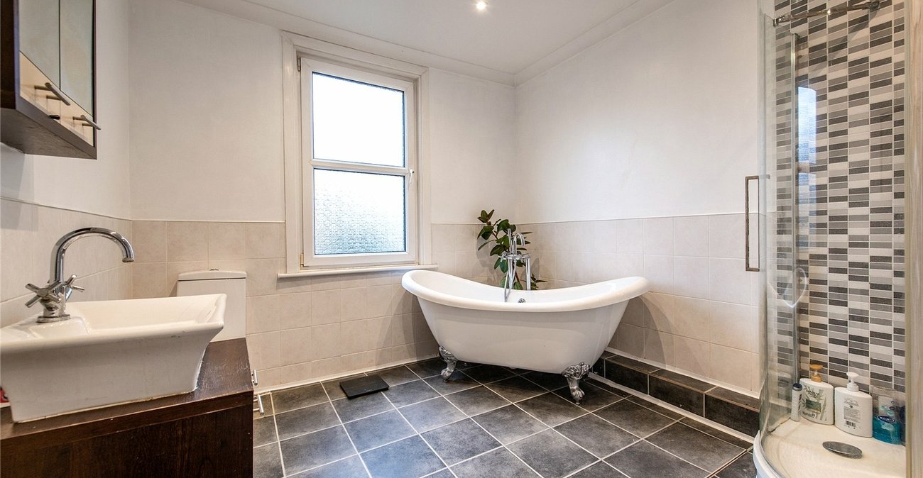 3 bedroom property for sale in Gravesend | Robinson Michael & Jackson