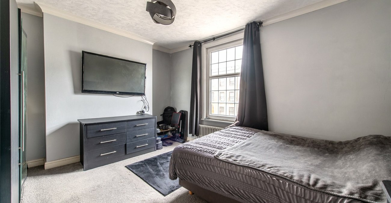 3 bedroom property for sale in Gravesend | Robinson Michael & Jackson