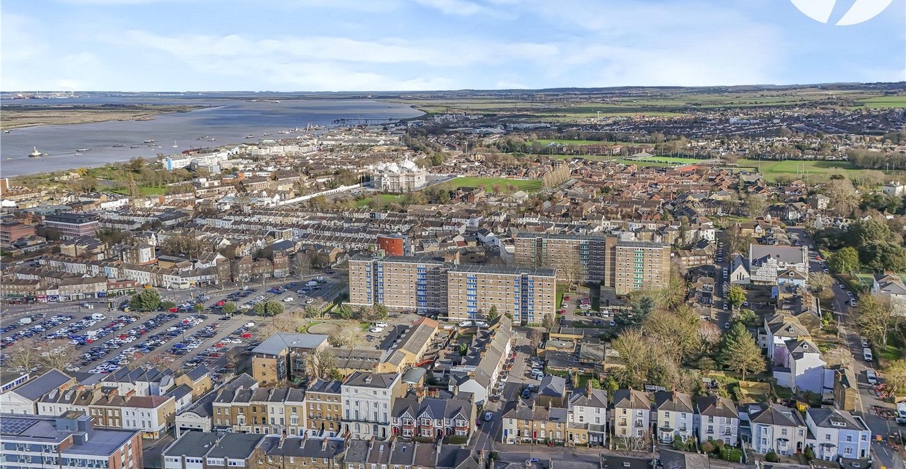 1 bedroom property for sale in Gravesend | Robinson Michael & Jackson