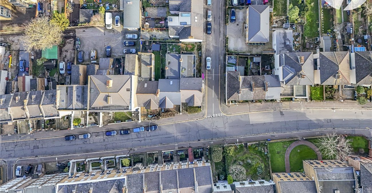 1 bedroom property for sale in Gravesend | Robinson Michael & Jackson