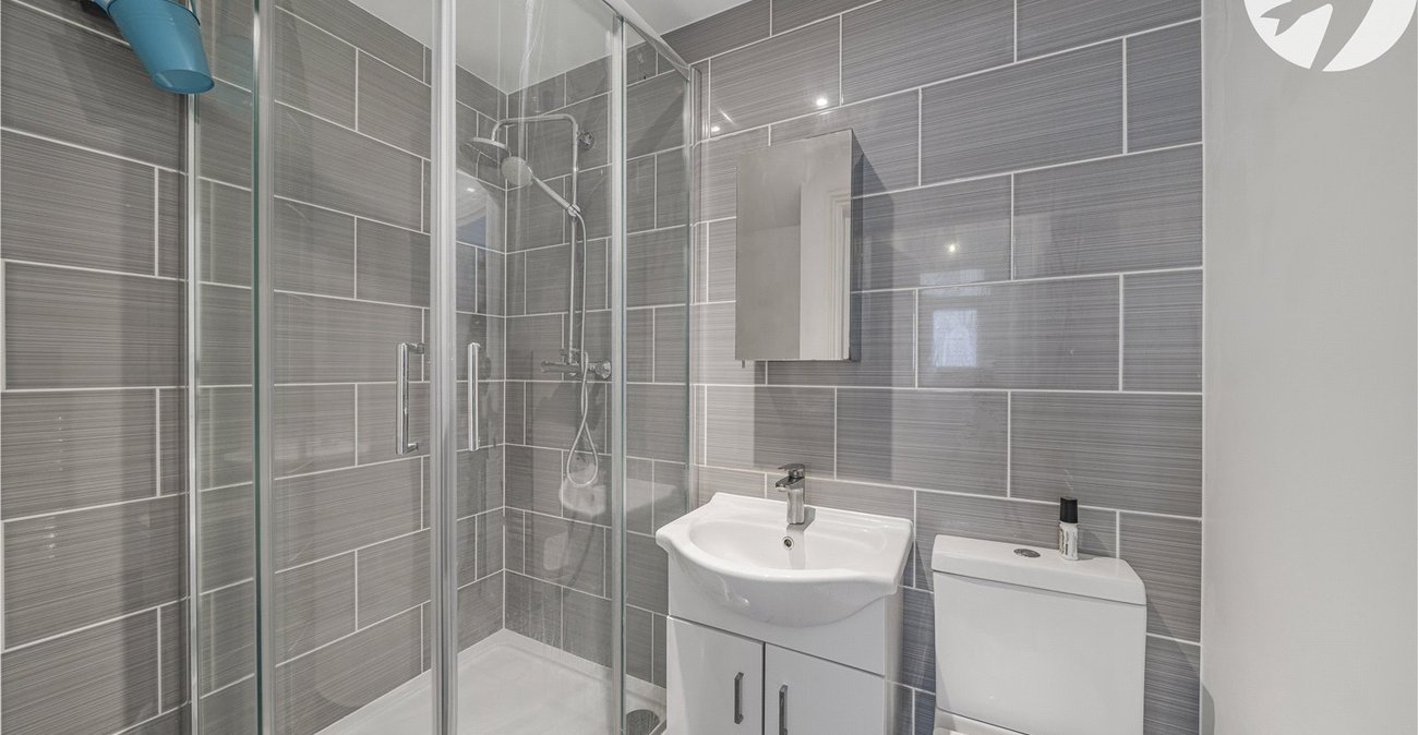 1 bedroom property for sale in Gravesend | Robinson Michael & Jackson
