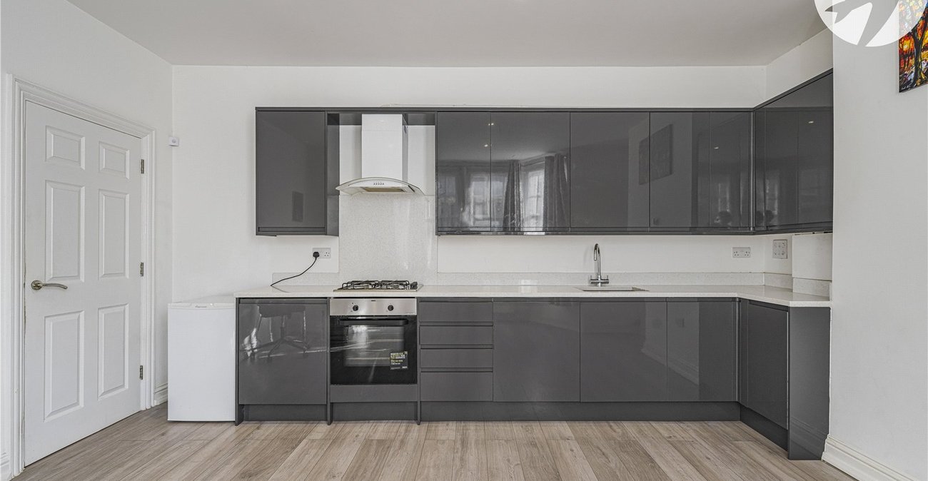 1 bedroom property for sale in Gravesend | Robinson Michael & Jackson