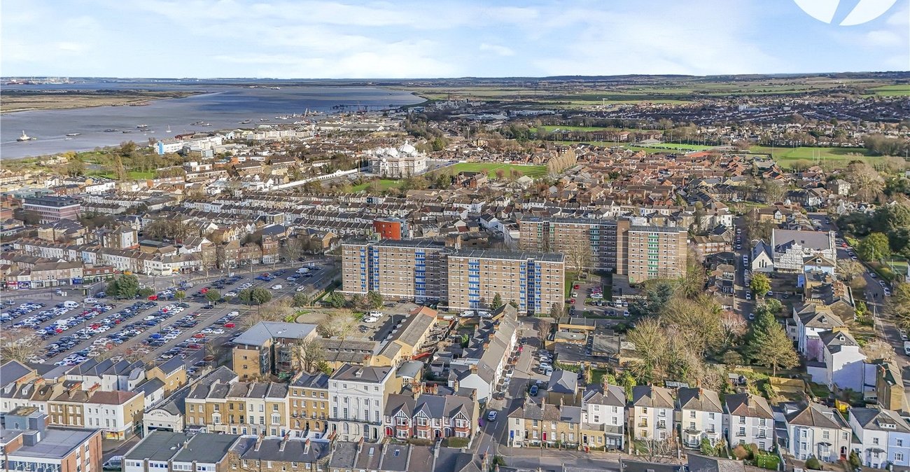 1 bedroom property for sale in Gravesend | Robinson Michael & Jackson