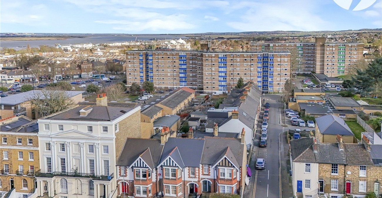 1 bedroom property for sale in Gravesend | Robinson Michael & Jackson