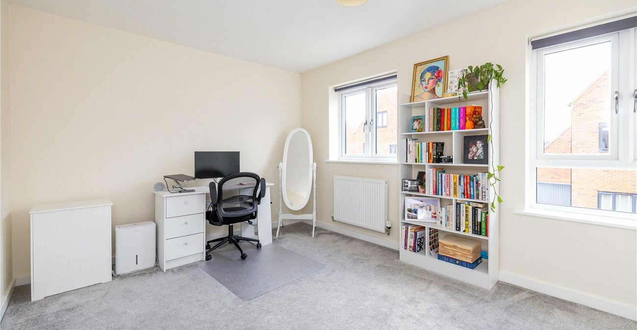 2 bedroom house for sale in Chatham | Robinson Michael & Jackson