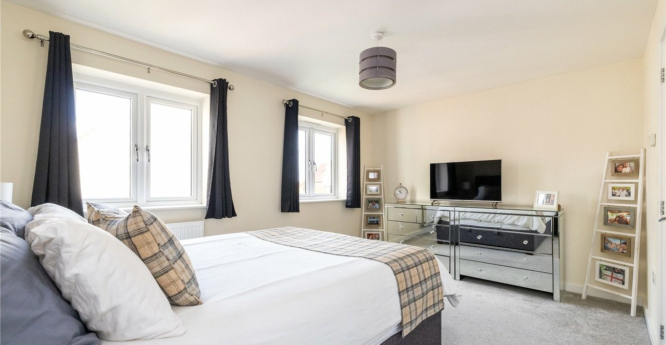 2 bedroom house for sale in Chatham | Robinson Michael & Jackson