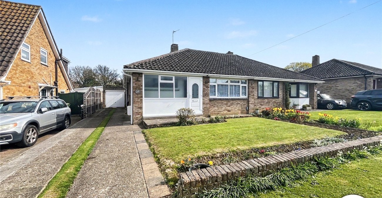 3 bedroom bungalow for sale in Sittingbourne | Robinson Michael & Jackson