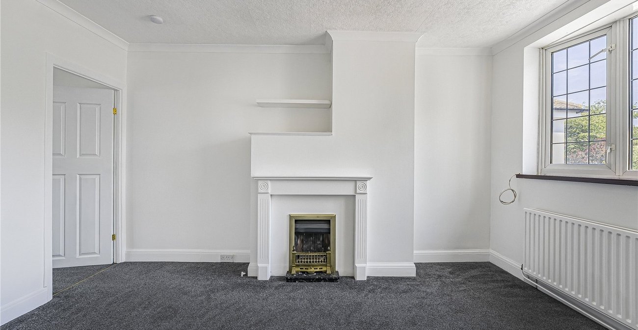 2 bedroom property for sale in West Dartford | Robinson Jackson