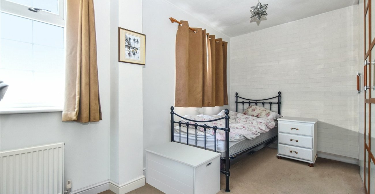 4 bedroom house for sale in Bexleyheath | Robinson Jackson