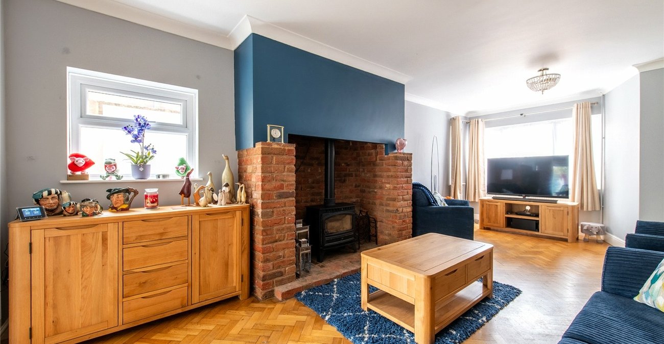 4 bedroom house for sale in Gravesend | Robinson Michael & Jackson