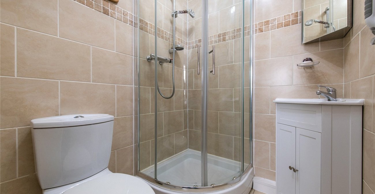 4 bedroom house for sale in Gravesend | Robinson Michael & Jackson